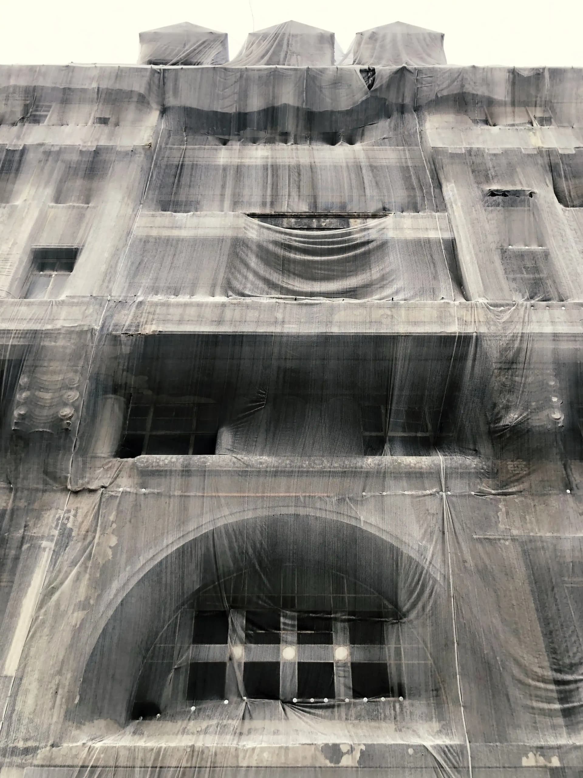 Retained building façade alongside new construction works